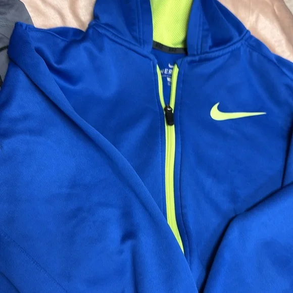 Lot of boys Large T-Shirts w/ 1 zipper hoodie and one tank - Picture 8 of 8